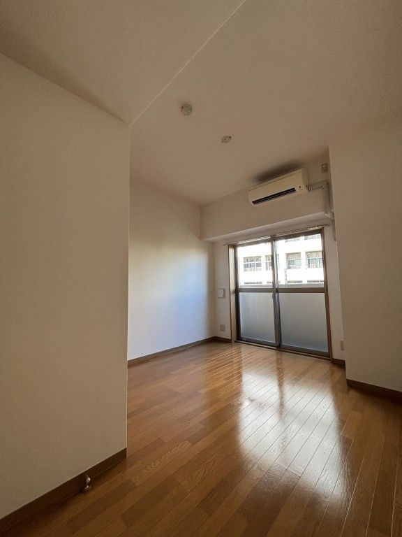 プロムナード岩楯の居間・リビング