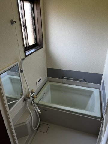 中央４丁目　貸家の浴室
