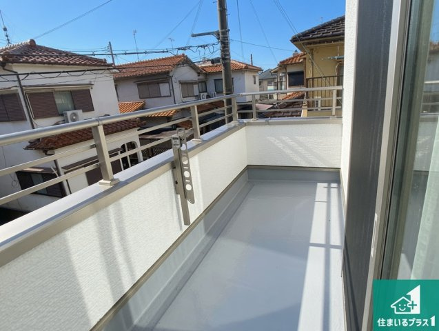 加古川市尾上町安田　新築一戸建てのバルコニー|ワイドバルコニーは洗濯物を干すスペースが広いのでご家族が多くても安心！