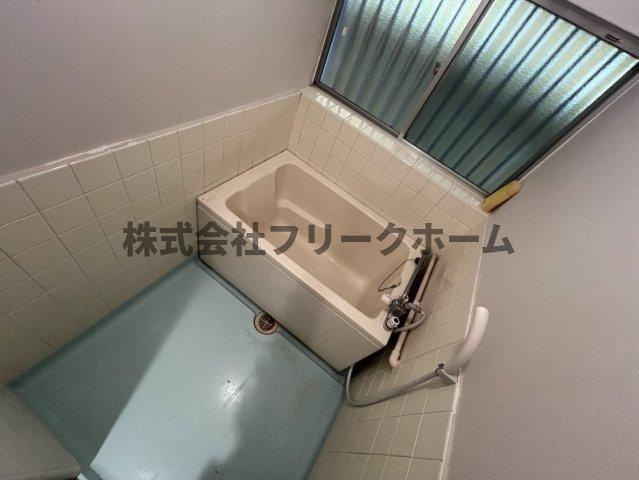 ハイツ栄連の浴室