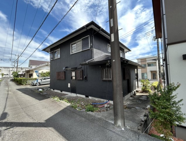 売中古戸建　富士宮市万野原新田の前面道路含む現地写真