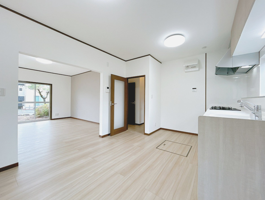 売中古戸建　富士宮市万野原新田の居間・リビング