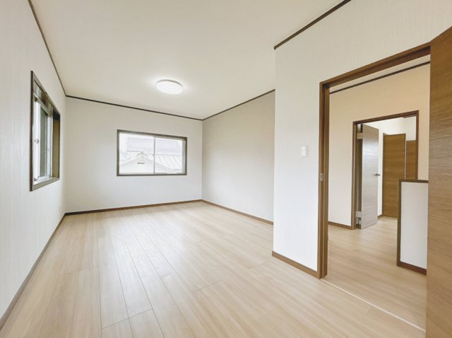 売中古戸建　富士宮市万野原新田の居間・リビング