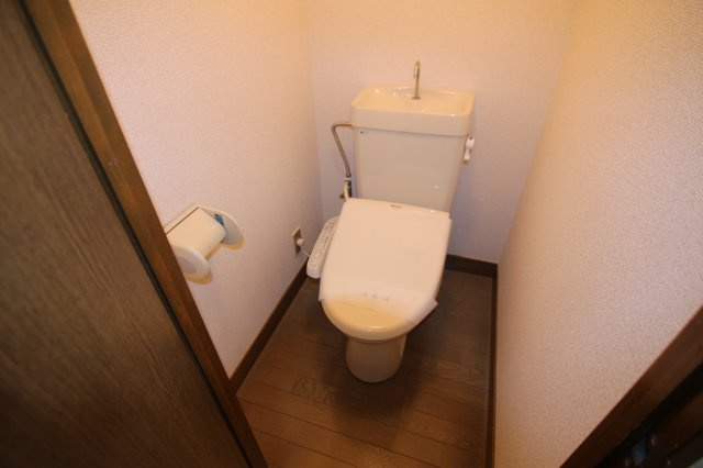 西山ハイツのトイレ|他のお部屋の参考写真となります。