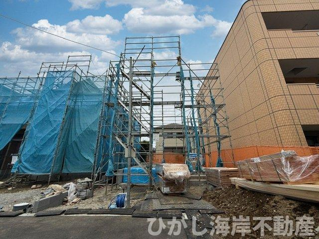 平塚市四之宮1丁目　新築戸建　全７棟の外観|7月4日撮影　建築中　現地外観