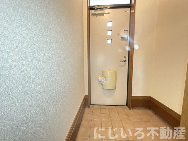 ヨーロピアンシャレ―サンモールの玄関