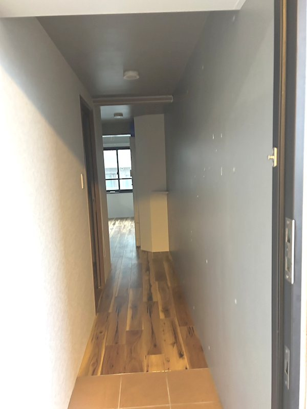 ボンズステージ町屋 の玄関