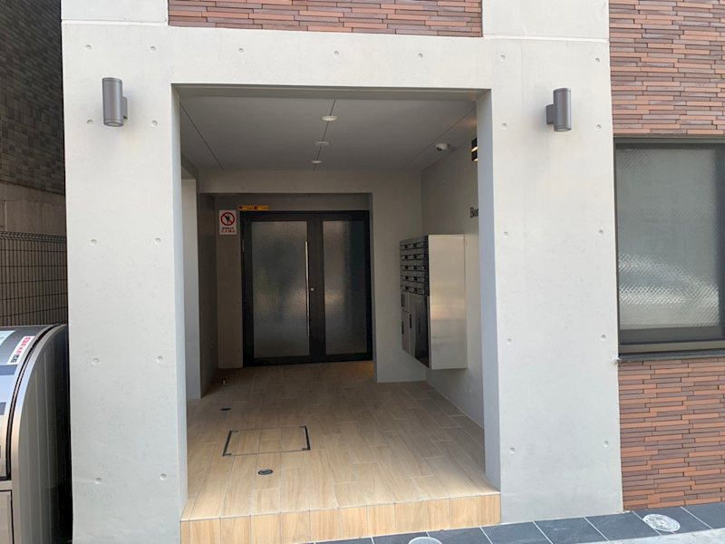 ボンズステージ町屋 のエントランス