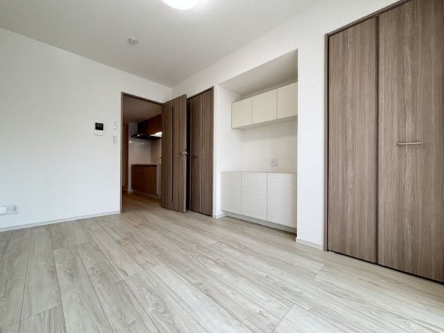 昭島市中神町の賃貸マンションの居間・リビング