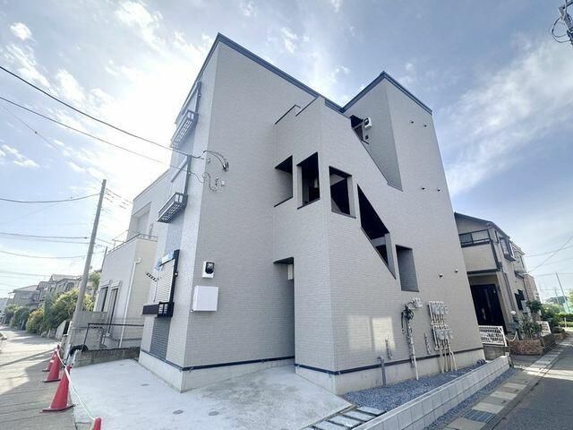 春日部市上蛭田のアパートの画像