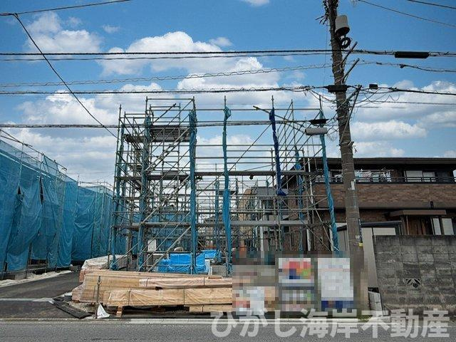 平塚市四之宮1丁目　新築戸建　全７棟の外観|7月4日撮影　建築中　現地外観