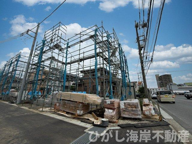 平塚市四之宮1丁目　新築戸建　全７棟の外観|7月4日撮影　建築中　現地外観