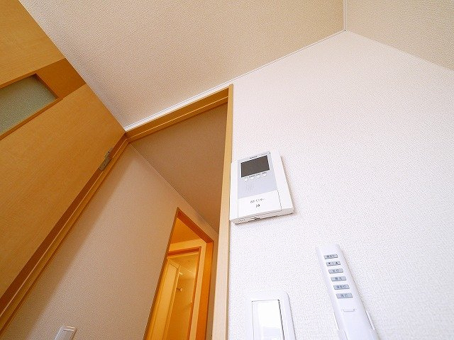 LEGACY学園前のセキュリティ|モニター付きインターホンです