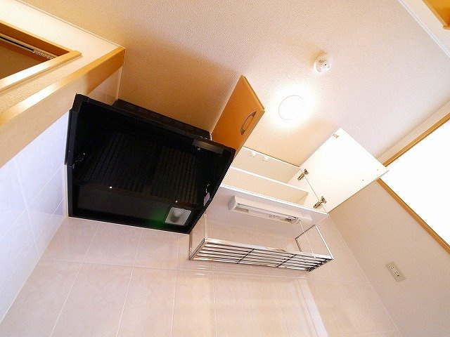 LEGACY学園前のキッチン|大きな換気扇でお料理中も快適です