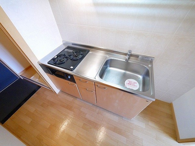 LEGACY学園前のキッチン|ガスコンロ二口付きのシステムキッチン