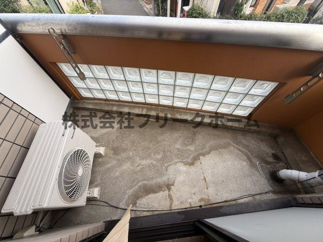 武蔵野市八幡町３丁目の賃貸マンションのバルコニー