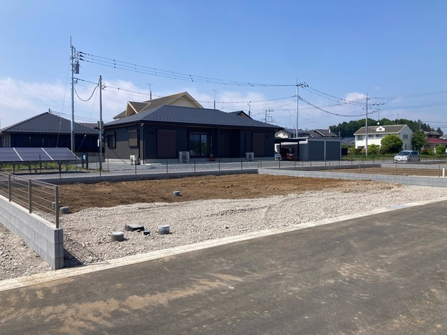 リーブルガーデン  笠間市旭町　第13　2の前面道路含む現地写真|全棟敷地面積ゆったり60坪以上です。