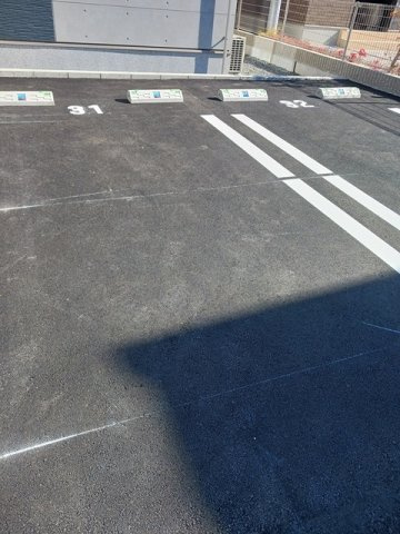 ビリーブ　Ｄの駐車場