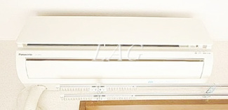 【設備】 | 春花園弐番館 | エアコンです。