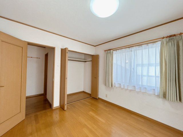 中古戸建　郡山市喜久田町字菖蒲池　喜久田小・喜久田中の洋室|【現況販売】