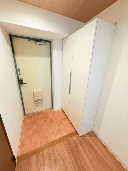 ロイヤル山崎の玄関