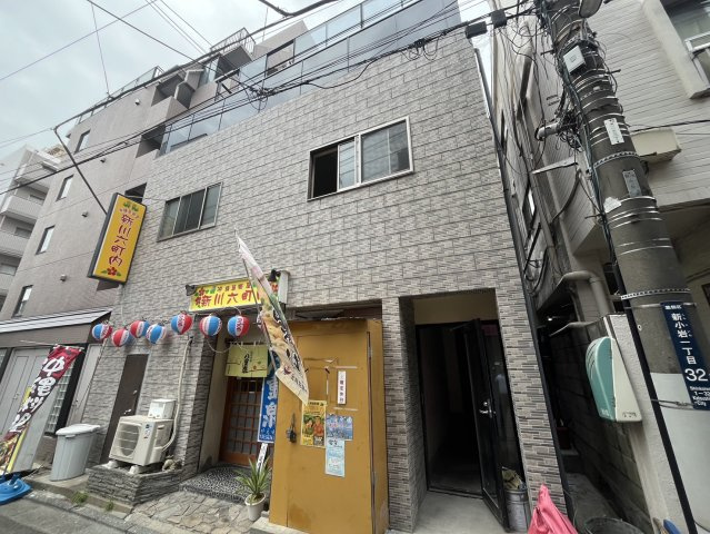 よしわビルの外観