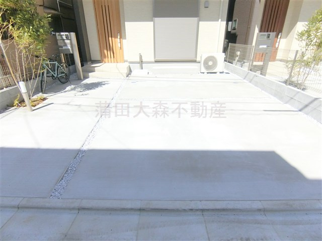 羽田2丁目戸建1号棟の駐車場|駐車場