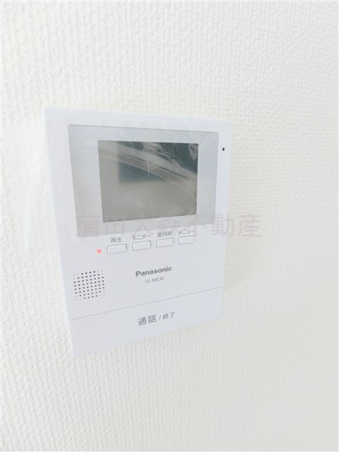 羽田2丁目戸建1号棟の設備|TVモニター付インターホン

