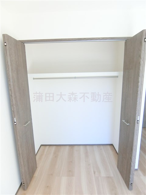 羽田2丁目戸建1号棟の収納|南側洋室5.2帖の収納