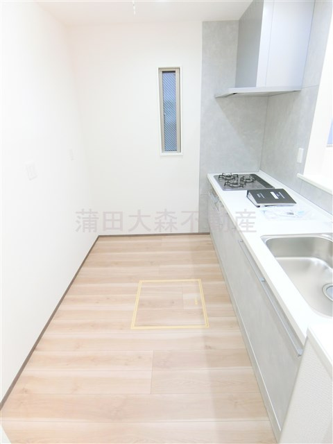 羽田2丁目戸建1号棟のキッチン