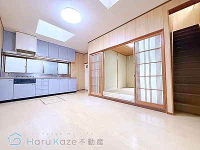 【居間・リビング】 | 南区星宮町貸家【名古屋市賃貸・戸建て】