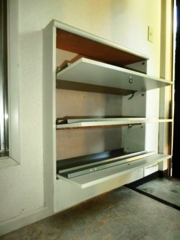 【玄関】 | ハイツみどり | 玄関にシューズボックス。
