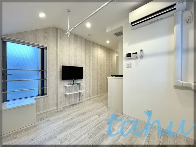 板橋区中丸町の賃貸マンションの居間・リビング