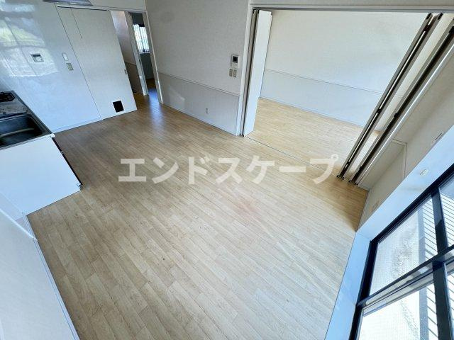 ロビンソンハイツAの居間・リビング|高崎、前橋、伊勢崎エリアのお部屋探しはエンドスケープまで！お客様の理想お聞かせ下さい♪