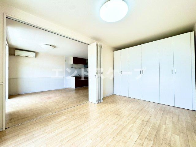 ロビンソンハイツAの洋室|高崎、前橋、伊勢崎エリアのお部屋探しはエンドスケープまで！お客様の理想お聞かせ下さい♪