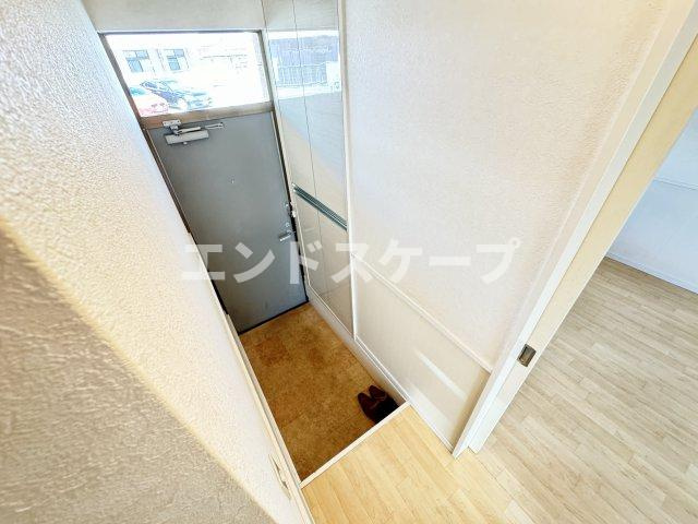 ロビンソンハイツAの玄関|高崎、前橋、伊勢崎エリアのお部屋探しはエンドスケープまで！お客様の理想お聞かせ下さい♪