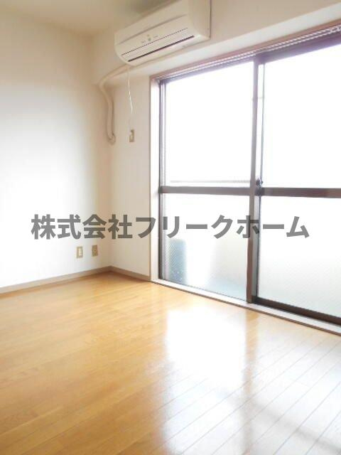 小金井市東町４丁目の賃貸マンションの居間・リビング