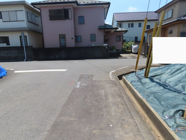 坂戸市清水町売地の前面道路含む現地写真