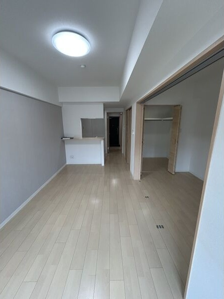 パークレジデンス汐路町の居間・リビング