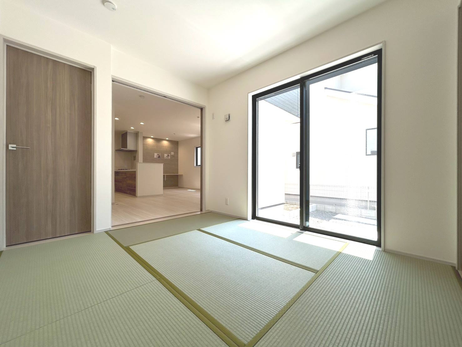 新築戸建　江南市宮後町砂場東　全10区画分譲の和室|一室あると便利な和室は、ご来客時はもちろん、お子様のお昼寝や遊び場、寝室としてもご利用いただけます。