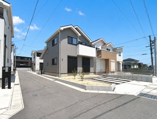新築戸建　江南市宮後町砂場東　全10区画分譲の前面道路含む現地写真|現地の前面道路の写真です。