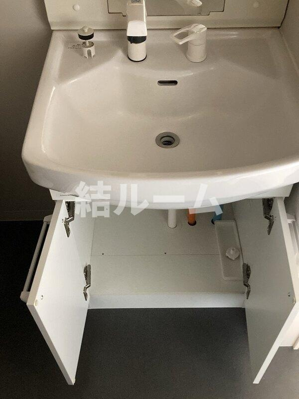 板橋区赤塚３丁目のアパートの洗面所