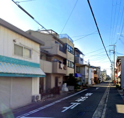 二葉町8丁目の前面道路含む現地写真|2・3階部分　サンルーム増築