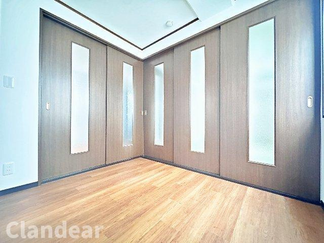 アイディパレス保木間の洋室|ドキドキの新生活も、安心してスタート。ぴったりの住まいを見つけませんか？クランディアが一緒に住まい選びをサポートします‼　まずは、お気軽にお問合せください　＃クランディア