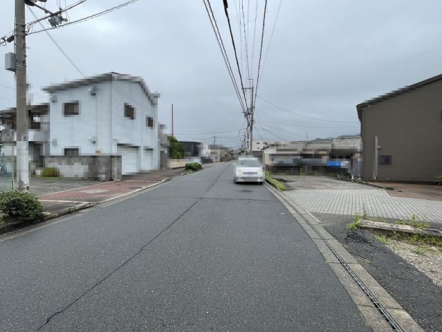 【前面道路含む現地写真】の画像