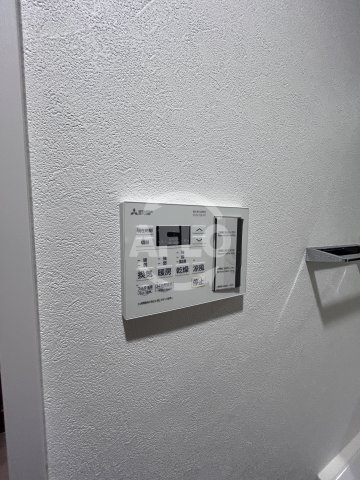 プランドール新大阪の洗面所|浴室乾燥機