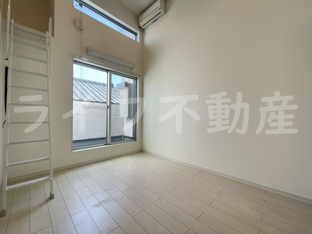 サングレイス花園の居間・リビング|ゆったりとした居間です