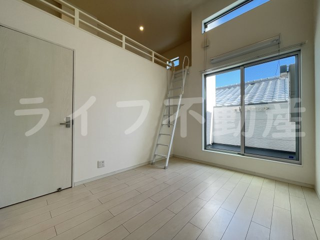 サングレイス花園の居間・リビング|居間です