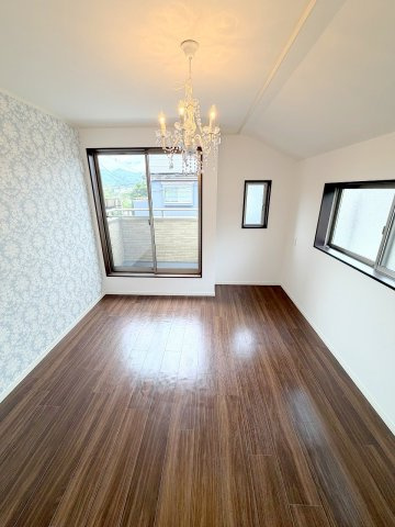 あきる野市下代継　中古戸建の洋室