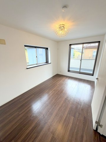 あきる野市下代継　中古戸建の洋室
